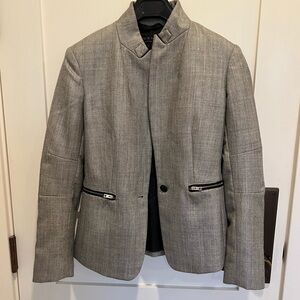 rag & bone Women’s Wool Gray Blazer with zipper details. size 2